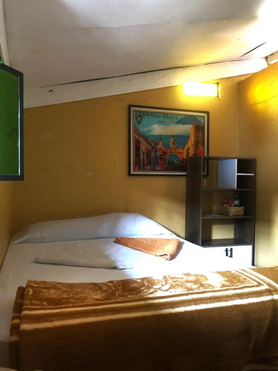 Hotel Alma Maya Antigua Exterior foto